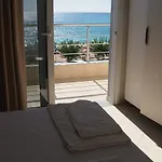 Hotel Rondos 3*