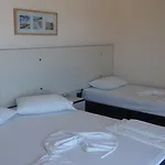 Hotel Rondos 3*