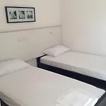 Rondos Hotel