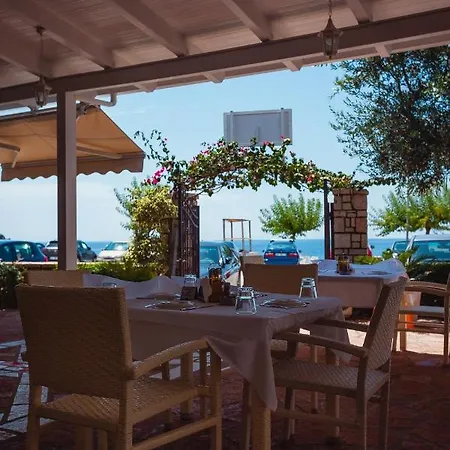 Hotel Rondos Himarë