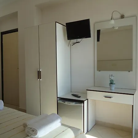 Hotel Rondos Himarë