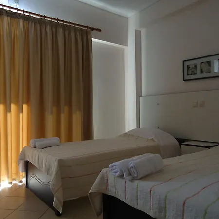 Hotel Rondos 3*