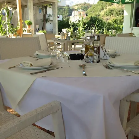 Hotel Rondos