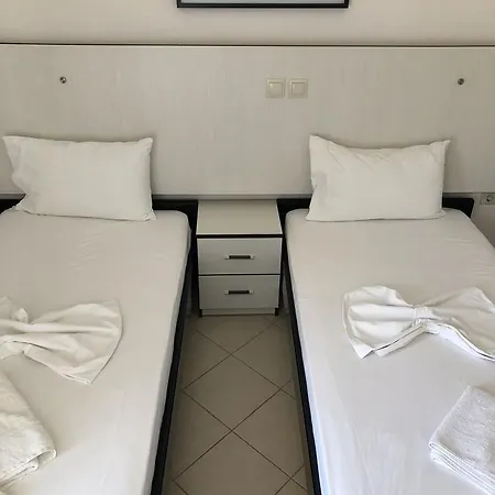 Rondos 3* Himarë
