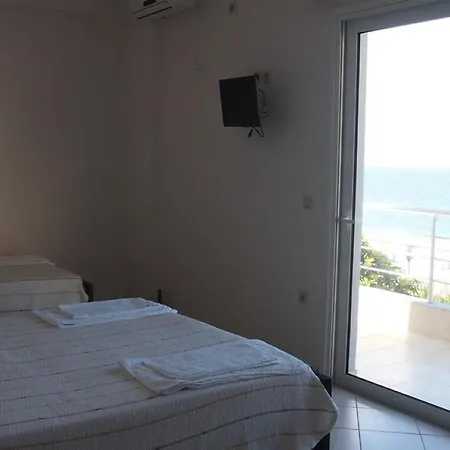 Rondos Hotel Himarë